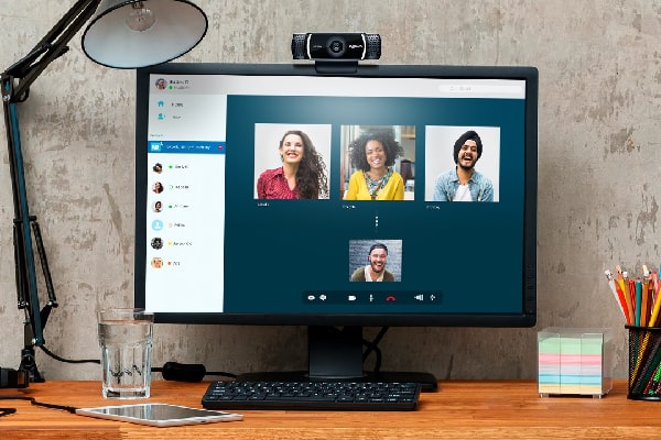 Logitech venta de cámaras para videoconferencia, micrófonos