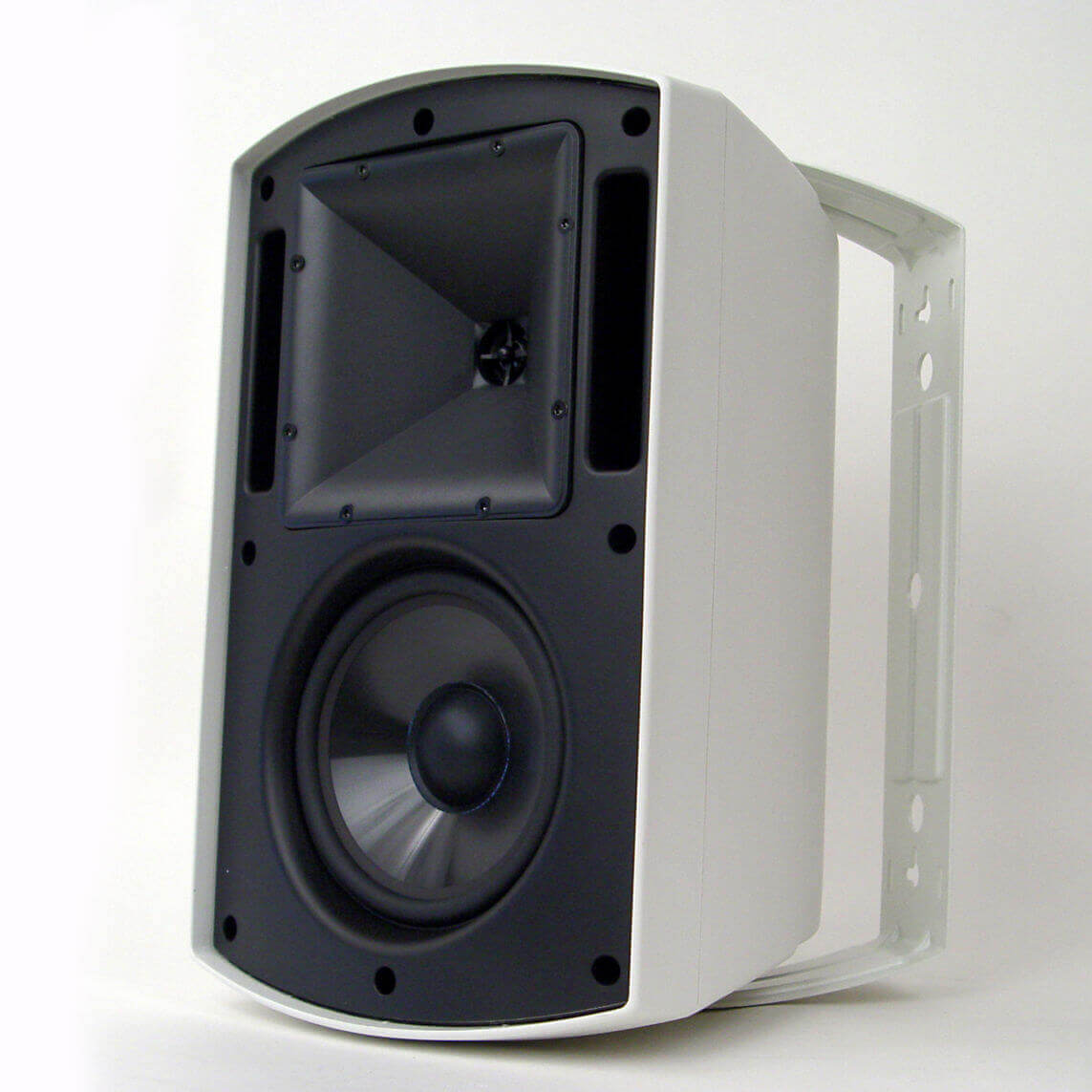 Klipsch aw-650 bocina altavoz al aire libre para exterior  a 340 watts  6.5 pulg.