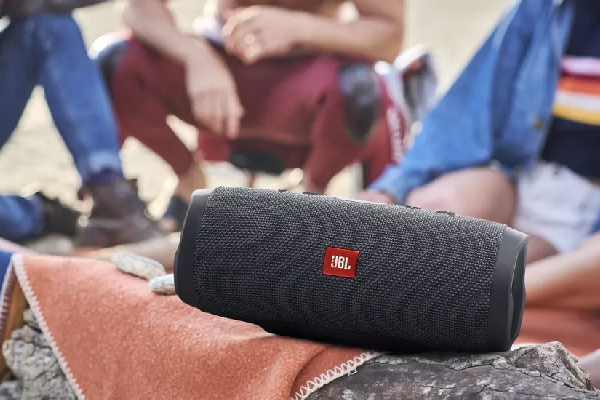 JBL venta de bocinas, subwoofer, mezcladoras de audio, micrófonos